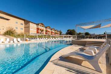 هتل Howard Johnson Plaza Villa Carlos Paz