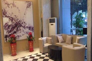 Atour Light Hotel Shenzhen North Station Hongshan Metro Station