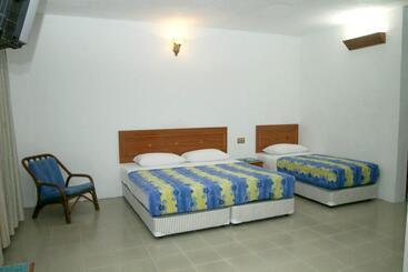 هتل Pangkor Bay View Beach Resort