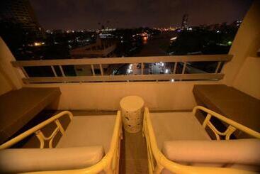 هتل Riverview Residence