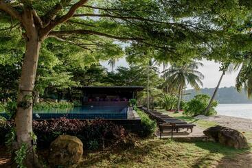 هتل Seavana Koh Mak Beach Resort