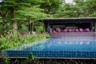 هتل Seavana Koh Mak Beach Resort