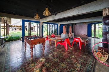 هتل Seavana Koh Mak Beach Resort