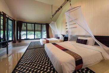 هتل Seavana Koh Mak Beach Resort