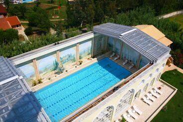 هتل St.george S Bay Country Club & Spa