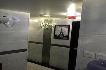 هتل Hostel Venus