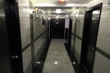 هتل Hostel Venus