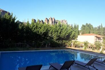 Monastiri Guesthouse
