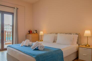 Monastiri Guesthouse