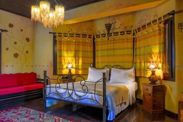 Monastiri Guesthouse