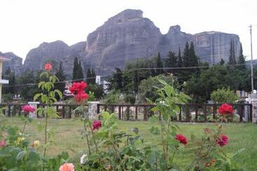 Monastiri Guesthouse