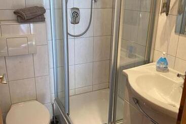 پانسیون Gästehaus Und Ferienwohnung Bächle