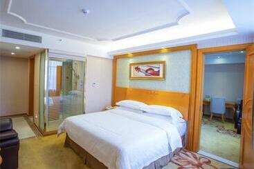 Vienna Hotel Guangzhou Nanpu Station