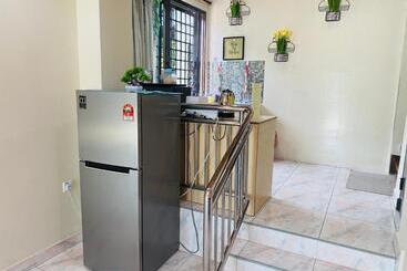 پانسیون 100 Oastel Coliving