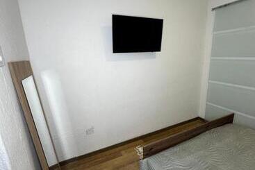 Airport17 B&b