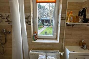 Airport17 B&b