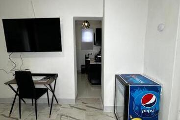 Airport17 B&b
