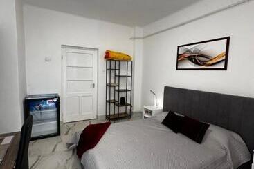 Airport17 B&b