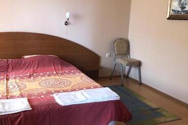 هاستل Relax Sarafovo