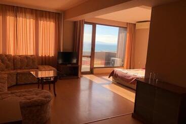 هاستل Relax Sarafovo