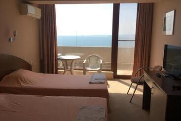 هاستل Relax Sarafovo