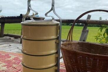 تختخواب و صبحانه Kratomrimtung Homestay กระท่อมริมทุ่งโฮมสเตย์
