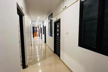 هتل Ayur Arogyam Rooms And Spa