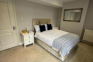 پانسیون Brentford Guest Rooms