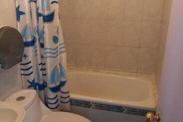 پانسیون Hostal Huellas De Caldera