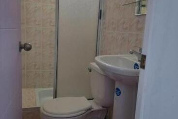 پانسیون Hostal Huellas De Caldera