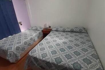 پانسیون Hostal Huellas De Caldera