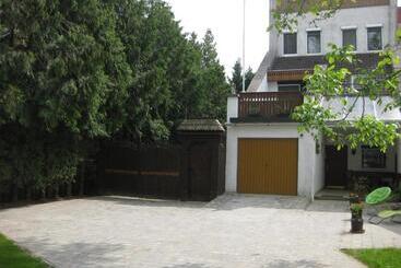 پانسیون Parti Apartman
