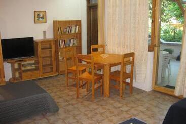 پانسیون Parti Apartman