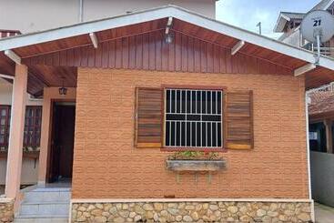 پانسیون Suíte Com Estacionamento Perto Do Centro