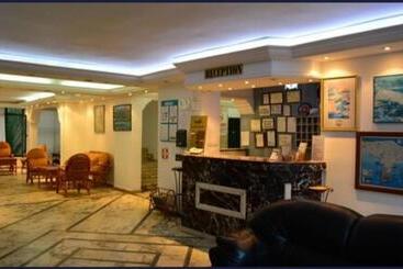 Casa Cleo Suit