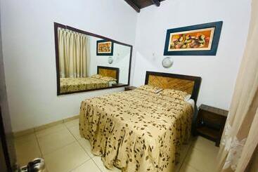 هتل Central Mancora