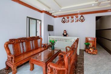 هتل Khách Sạn Hoa Mai