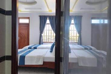 هتل Khách Sạn Hoa Mai