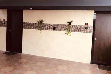 هتل Tejasri Residency