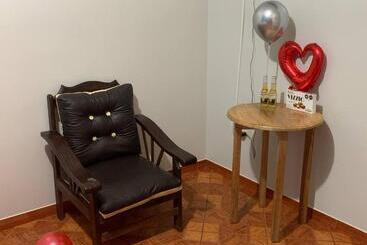 پانسیون Hospedaje Toscano Suites