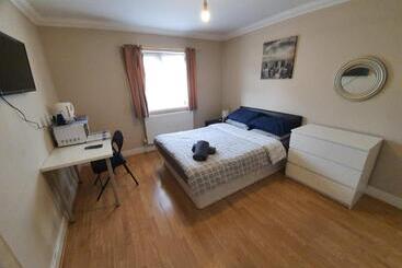 پانسیون London Ilford Rooms
