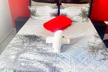 پانسیون Malaika Guest House