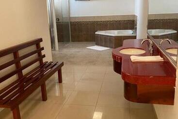 Autohotel Frances