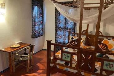 تختخواب و صبحانه Babalao Boutique Villa