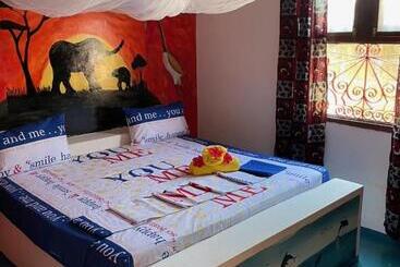 تختخواب و صبحانه Babalao Boutique Villa