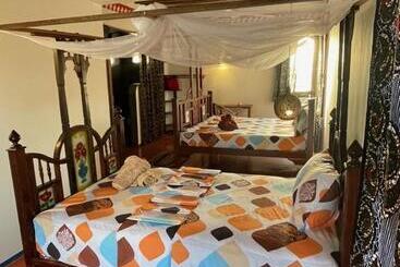 تختخواب و صبحانه Babalao Boutique Villa