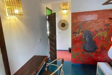 تختخواب و صبحانه Babalao Boutique Villa