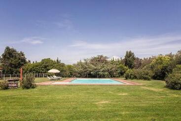 تختخواب و صبحانه Bb Villa Bolgheri Mare