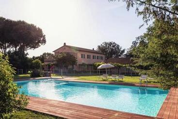 تختخواب و صبحانه Bb Villa Bolgheri Mare