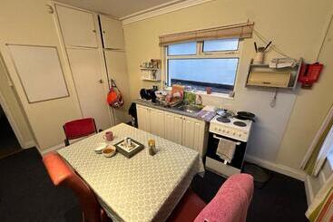 تختخواب و صبحانه Central Lisburn Accommodation